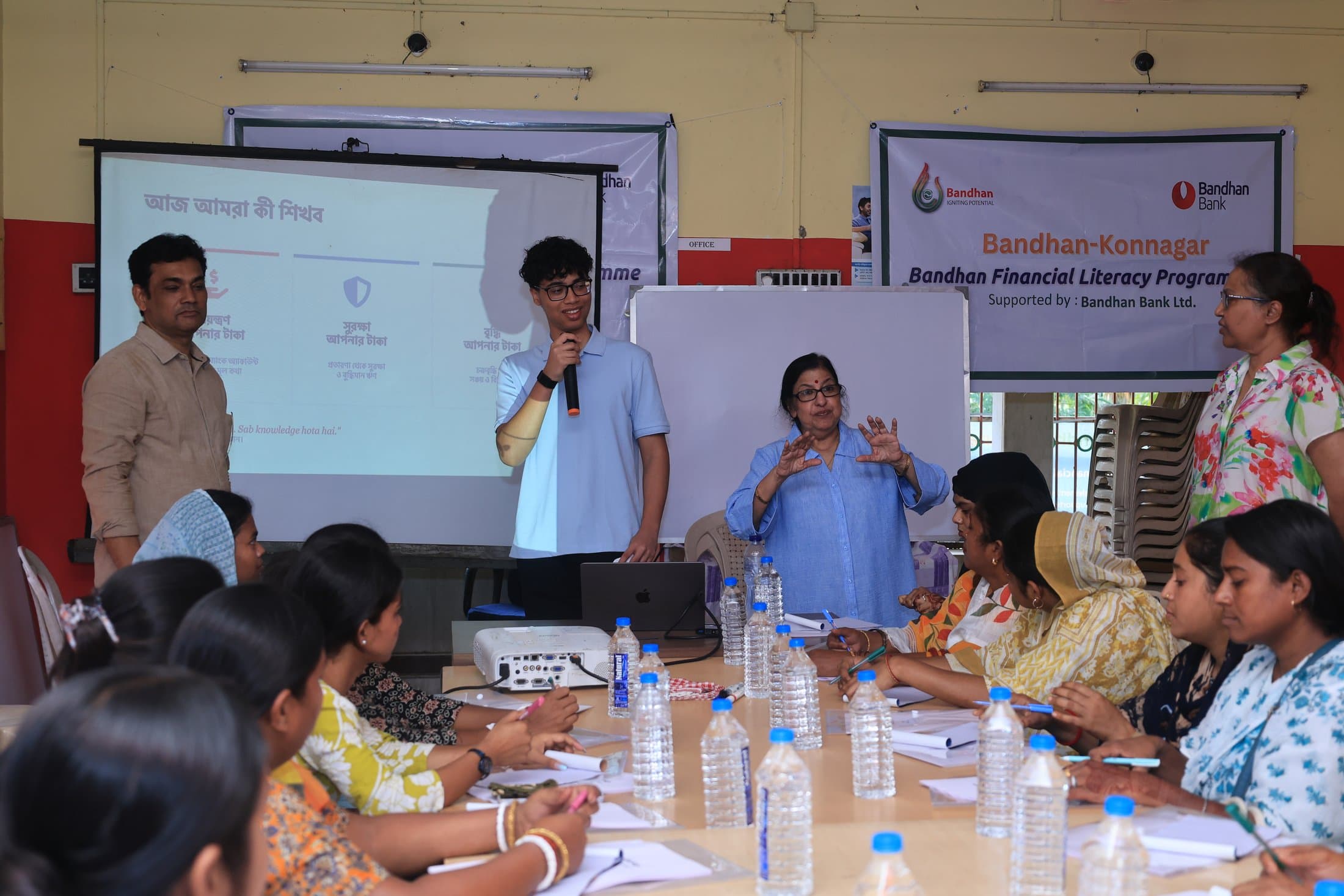 A facilitator presenting the day's lesson to the cohort